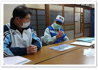 写真：石川町会　守屋会長（左）　内田防犯部長（右）