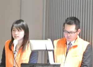 ロックモンキーズ（京都府）代表の亀井さん(左側)と防犯教室部長の河村さん(右側)