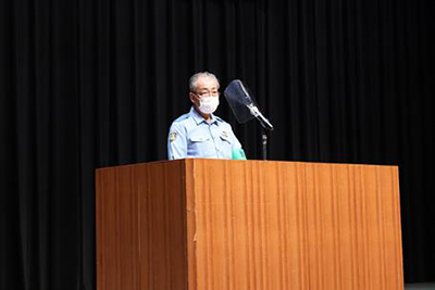 写真：警視庁高島平警察署　鈴木　友彦　地域課長